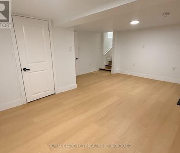 5261 BUCHANAN AVENUE, Niagara Falls, Ontario, L2E5A7 - Photo 6