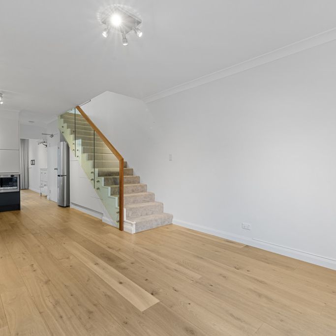 42/187 Cleveland Street, Redfern NSW 2016 - Townhouse For Rent | Domain - Photo 1