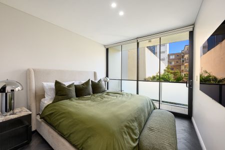Elevated Luxury in a Prime Beachside Setting - Photo 3