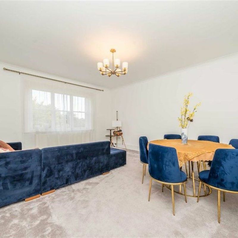 Gloucester Road, Teddington, TW11 - Photo 1