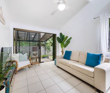 SPACIOUS END UNIT WITH LARGE YARD - Photo 1