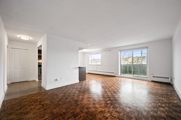 For Lease - 2300 Marine Drive Unit# 304, Oakville, Ontario - Photo 1