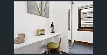 Kia Ora - Magnificent view overlooking Fawkner Park - Photo 2