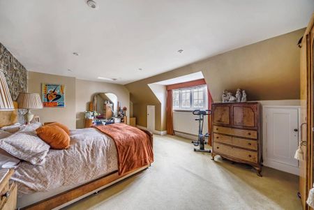 3 bedroom flat to rent - Photo 5