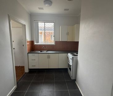 Renovated One Bedroom Unit - Photo 2