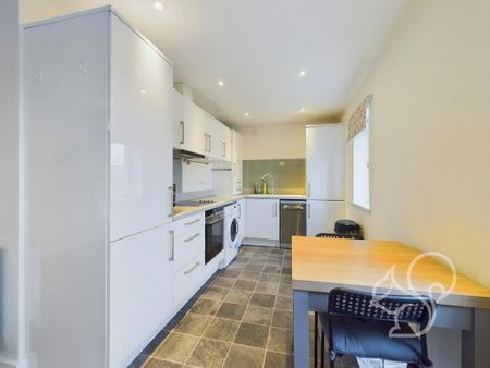 2 bedroom apartment to rent - Photo 4