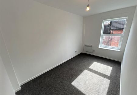 Flat 6 The Old Vicarage, Halesowen Road, Cradley Heath - Photo 2