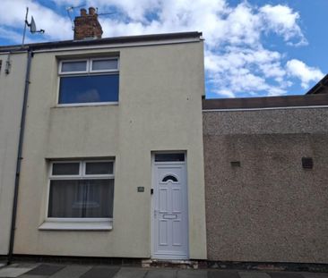 3 bedroom end of terrace house to rent - Photo 1