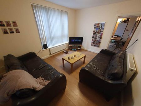 8 bedroom house to rent - Photo 4