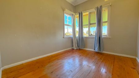 3 BEDROOM HOUSE - READY TO MOVE IN - Photo 4