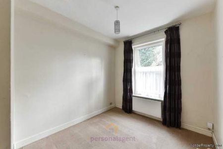 1 bedroom property to rent in Epsom - Photo 2