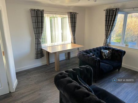 2 bedroom flat to rent - Photo 5