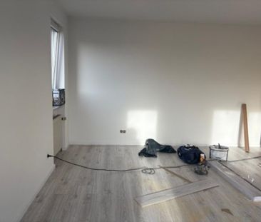 frei ab 01.12.2025 renovierte Wohung mit Balkon, 2- Z.,Bad, Kü - Photo 1