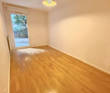Location Appartement 2 pièces 45m² LYON 6ème - Photo 2