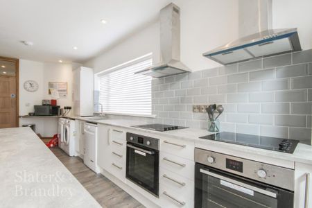 1 bedroom house of multiple occupation to rent - Photo 2