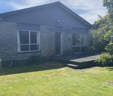 3 Bedroom Family Home - Photo 2