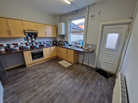 Peers Street - Photo 5