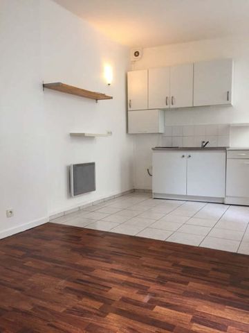 Location Appartement 1 pièce 21m² - Photo 2