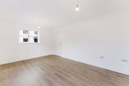 Helmfield, Westhoughton, Bolton - Photo 5