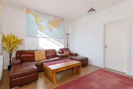 Caledonian Place, Worthing Town Centre, BN11 - Photo 2