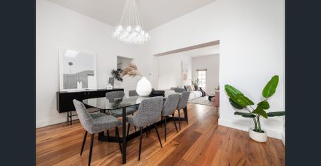 A Sensational City-Fringe Lifestyle of Luxury and Location. Inspection by Private Appointment. - Photo 4