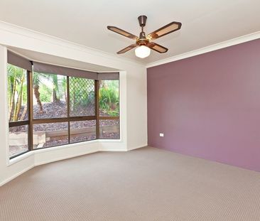 Lovely 3 Bedroom Low Set Home in the Heart of the Bayside - Photo 5