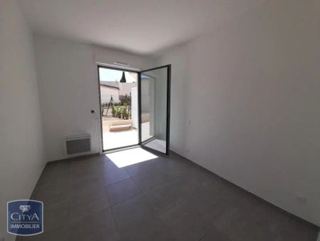 Appartement à louer 3 pièces 72.7m² - Photo 2