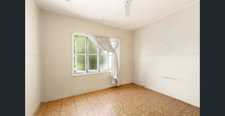 Quiet house close to shops, daycare and school - Photo 3