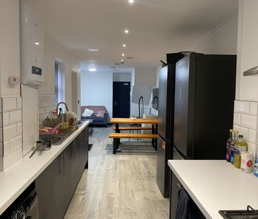 Room in a Shared House, Picton Road, L15 - Photo 6