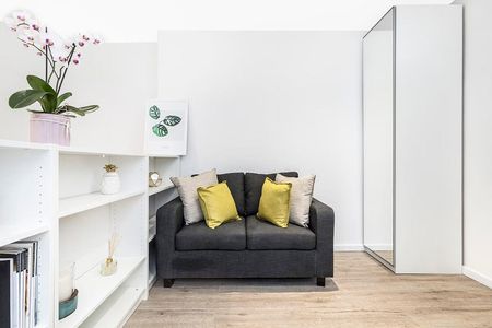 Fulton Mews - Photo 4