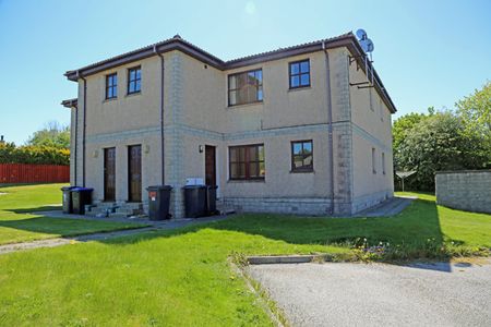 27 Broadstraik Avenue, AB32 6DA, Westhill - Photo 4
