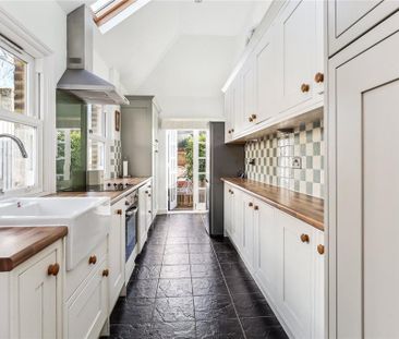 3 bedroom end of terrace house to rent - Photo 6