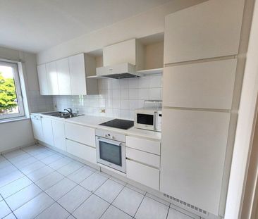 Ruim 2 slaapkamer appartement TE HUUR nabij hartje Waregem! - Foto 2