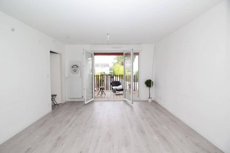 Appartement 2 pièces - - Photo 2