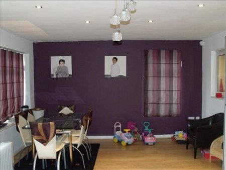 4 bed detached house to rent in NE12 - Photo 3