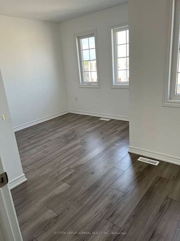 For Lease - 12 PUMPKIN CORNER Crescent, Barrie, Ontario - Photo 5