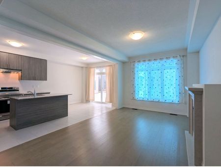 For Lease - 1061 Pisces Trail, Pickering, Ontario - Photo 5