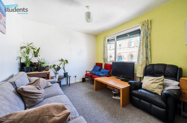 5 bedroom terraced house to rent - Photo 1