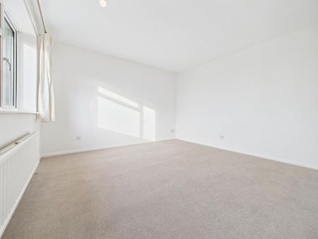 3 bedroom detached house to rent - Photo 5