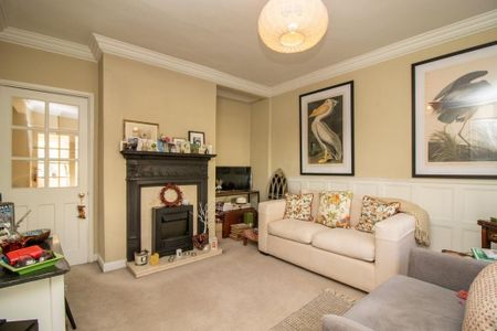 2 bedroom terraced house to rent - Photo 5