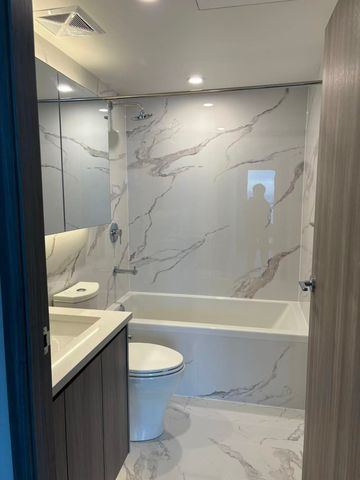 For Lease - 3 Concord Cityplace Way Unit# 6801, Toronto, Ontario - Photo 4