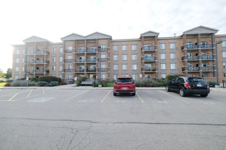 For Lease - 2 Colonial Drive Unit# 302, Guelph, Ontario - Photo 3