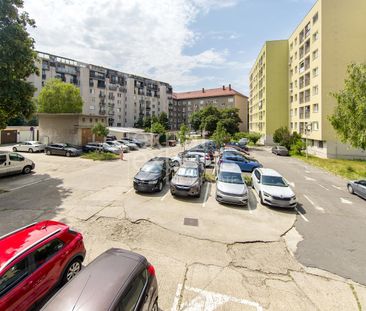 Krásny, svetlý 3i byt 80m2 vo výbornej lokalite, A/C, dvor - Photo 2