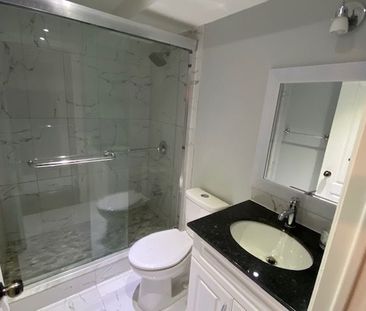 For Lease - 12 Lone Rock Circle, Brampton, Ontario - Photo 4