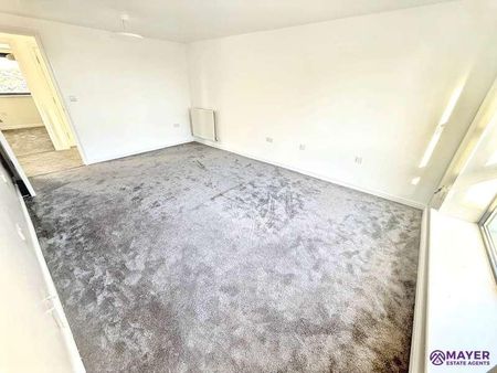 Explorer Court, Plymouth, PL2 - Photo 2