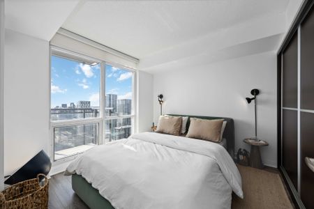 For Lease - 11 Brunel Court Unit# 4502, Toronto, Ontario - Photo 2