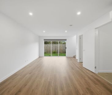 Moir Road Townhouse - Photo 3