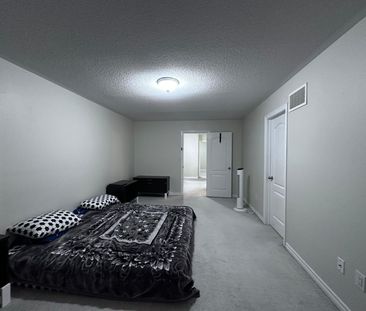 For Lease - 681 Sauve Street, Milton, Ontario - Photo 3