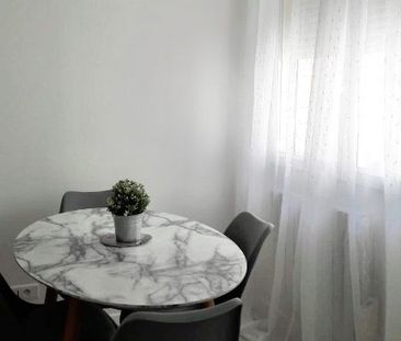 Location Appartement 2 pièces 35m² LIBOURNE 33500 - Photo 2