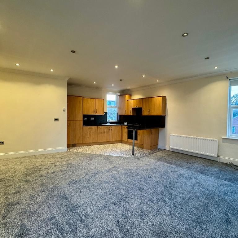 2 bedroom flat to rent - Photo 1